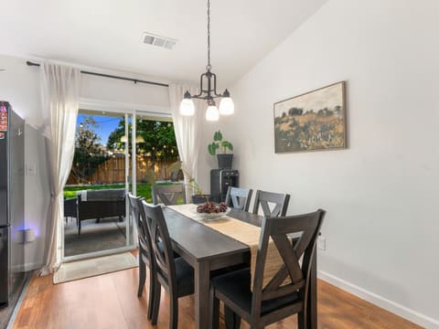 Photograph 10 of 2876 Antigua Dr